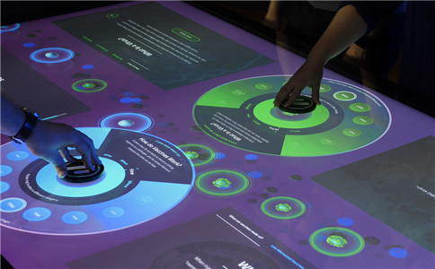 物体识别互动触摸桌助力展厅设计，打造智慧互动新体验场景